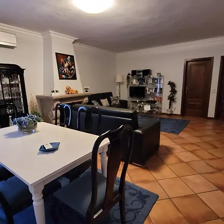 Casa De Ladrido * Felgueiras