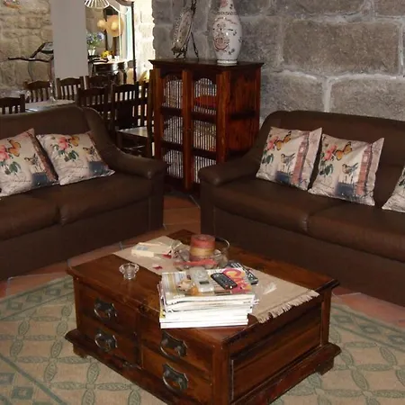 Casa De Ladrido * Felgueiras