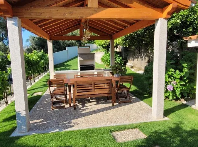 Casa De Ladrido Фелгейраш