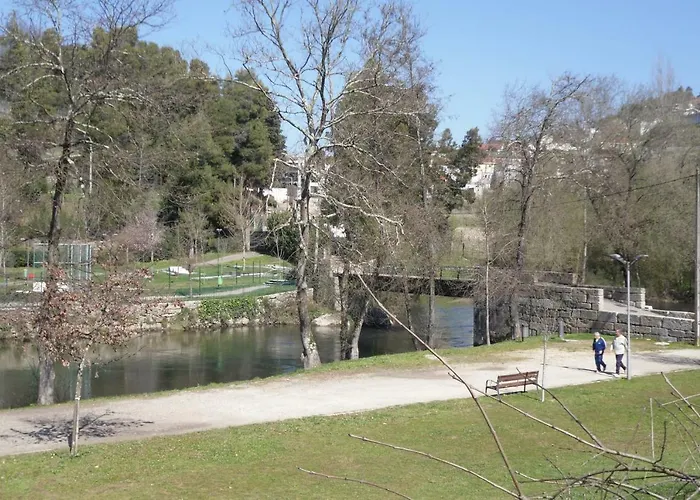 Casa De Ladrido Фелгейраш